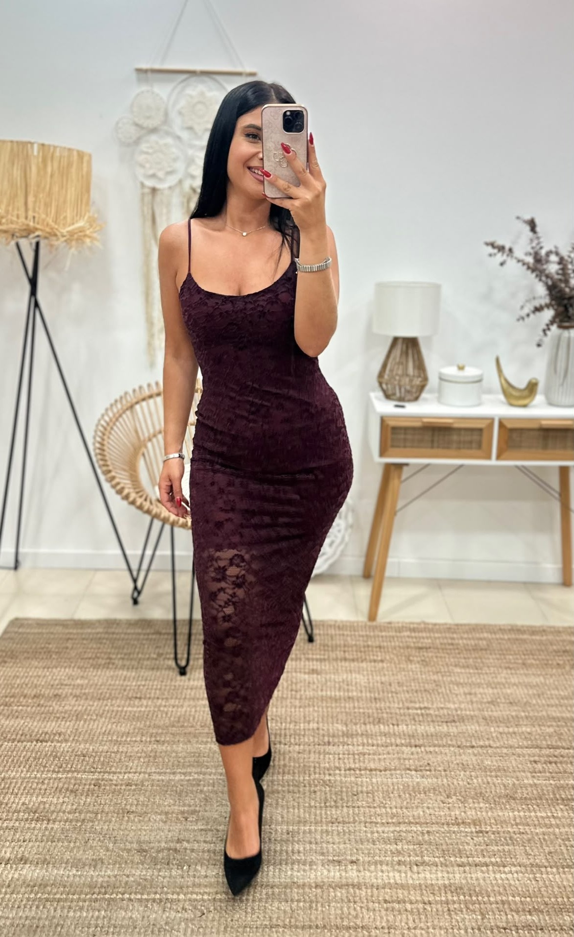 VESTIDO DE ALÇAS RENDADO FLORAL C/ FORRO